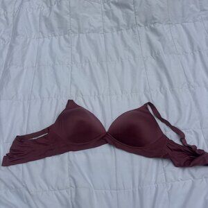 XL Wireless Bergundy Bra
